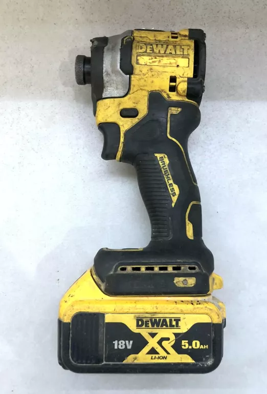ZAKRĘTARKA UDAROWA DEWALT DCF850 18V