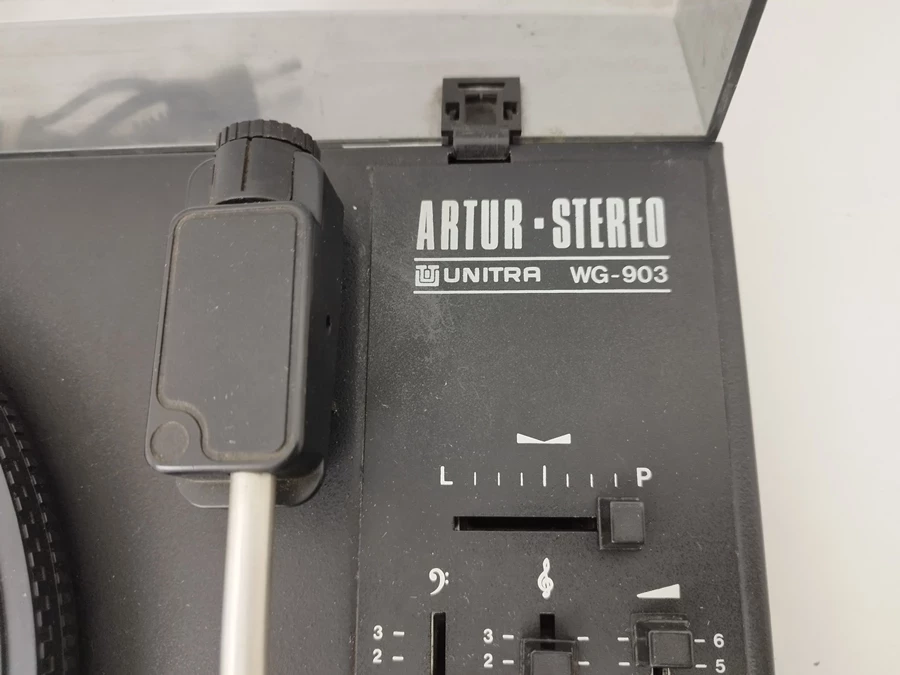 gramofon-artur-stereo-unitra-wg-903-opis-kolor-czarny