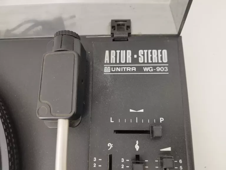 gramofon-artur-stereo-unitra-wg-903-opis-kolor-czarny