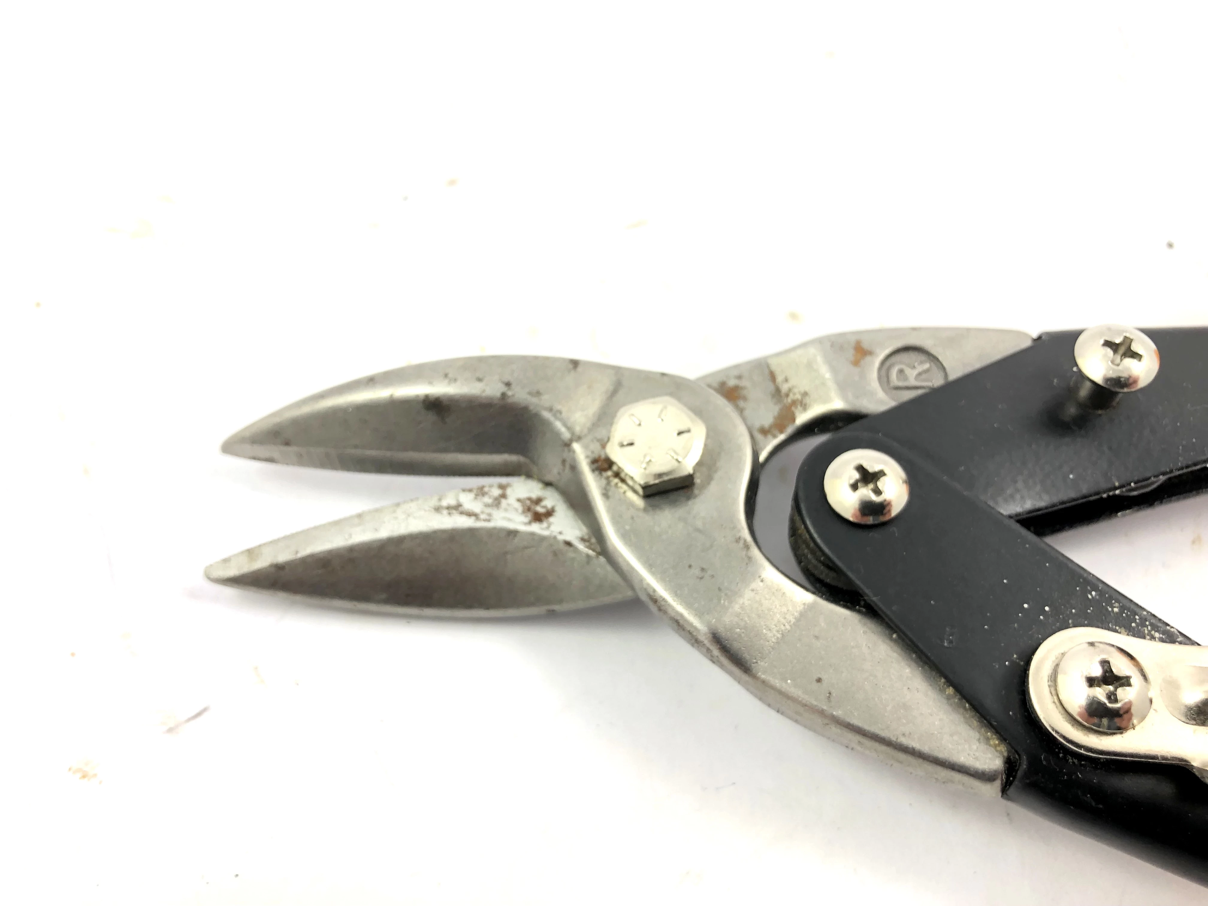 nozyce-do-blachy-magnusson-maksymalna-predkosc-skokowa-0