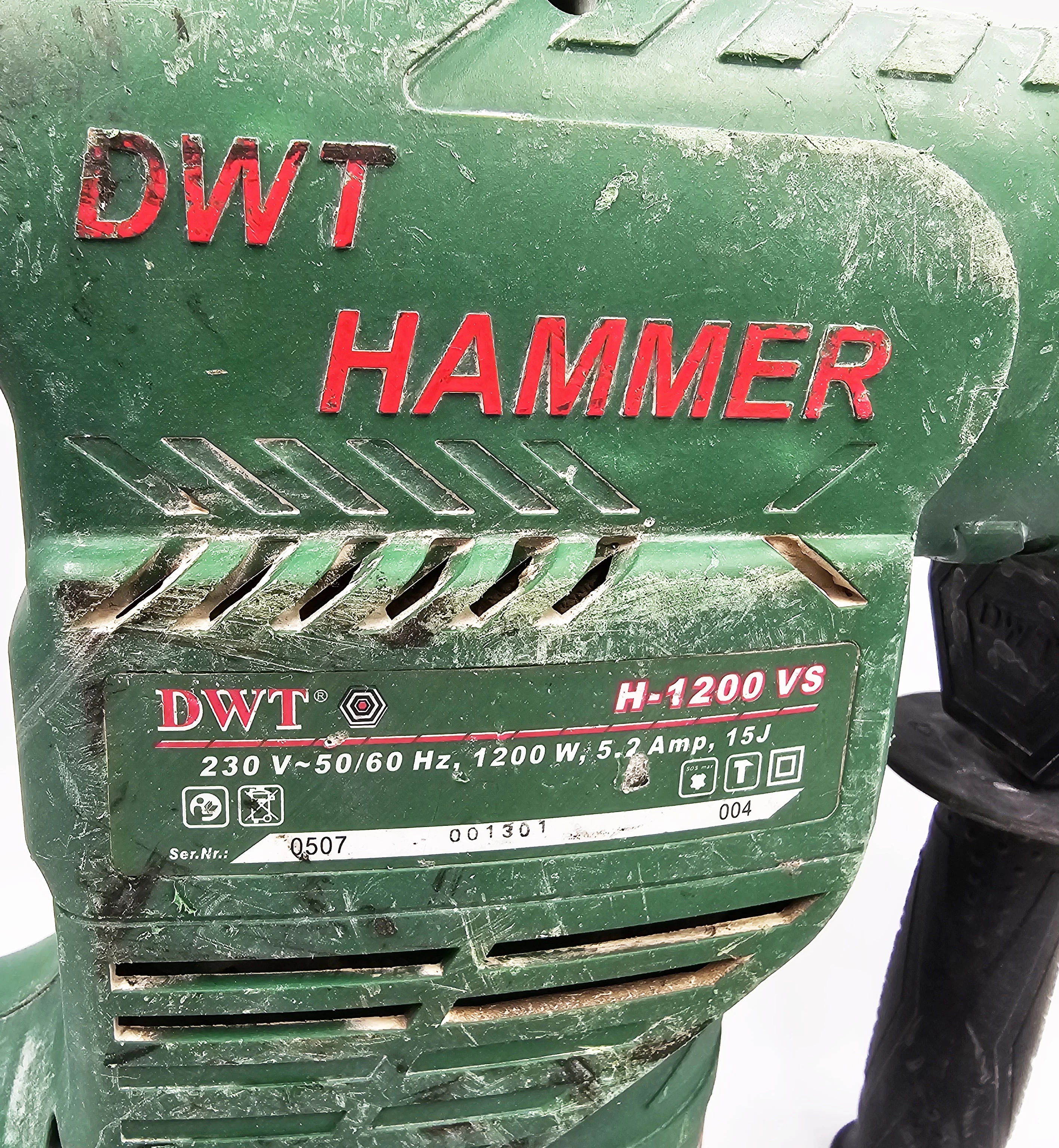 mlot-udarowy-dwt-h-1200-vs-walizka-energia-udaru-15