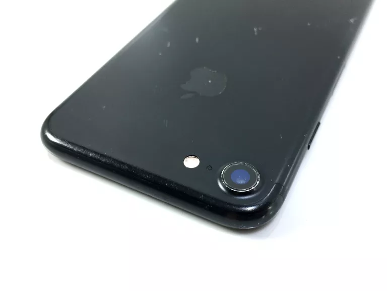 APPLE IPHONE 7 32GB BAT.76% A1778 CZARNY