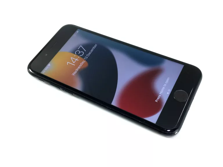 APPLE IPHONE 7 32GB BAT.76% A1778 CZARNY