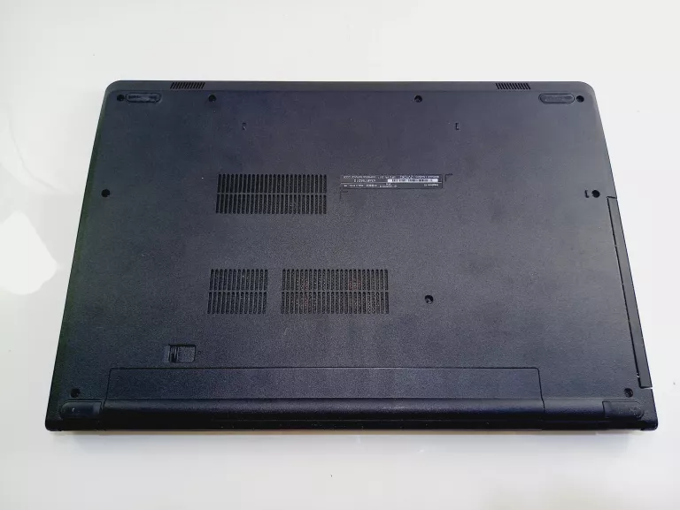 LAPTOP DELL INSPIRON 15 3567 15,6 " INTEL CORE I3 4 GB / 1000 GB