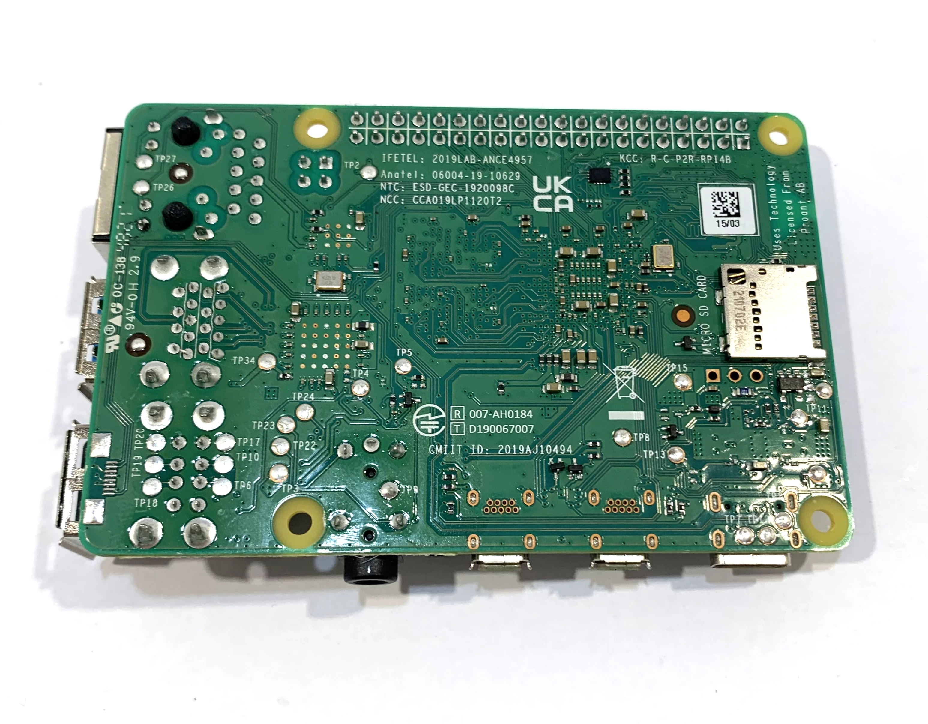 mikrokomputer-raspberry-pi-4-model-b-pamiec-ram-4