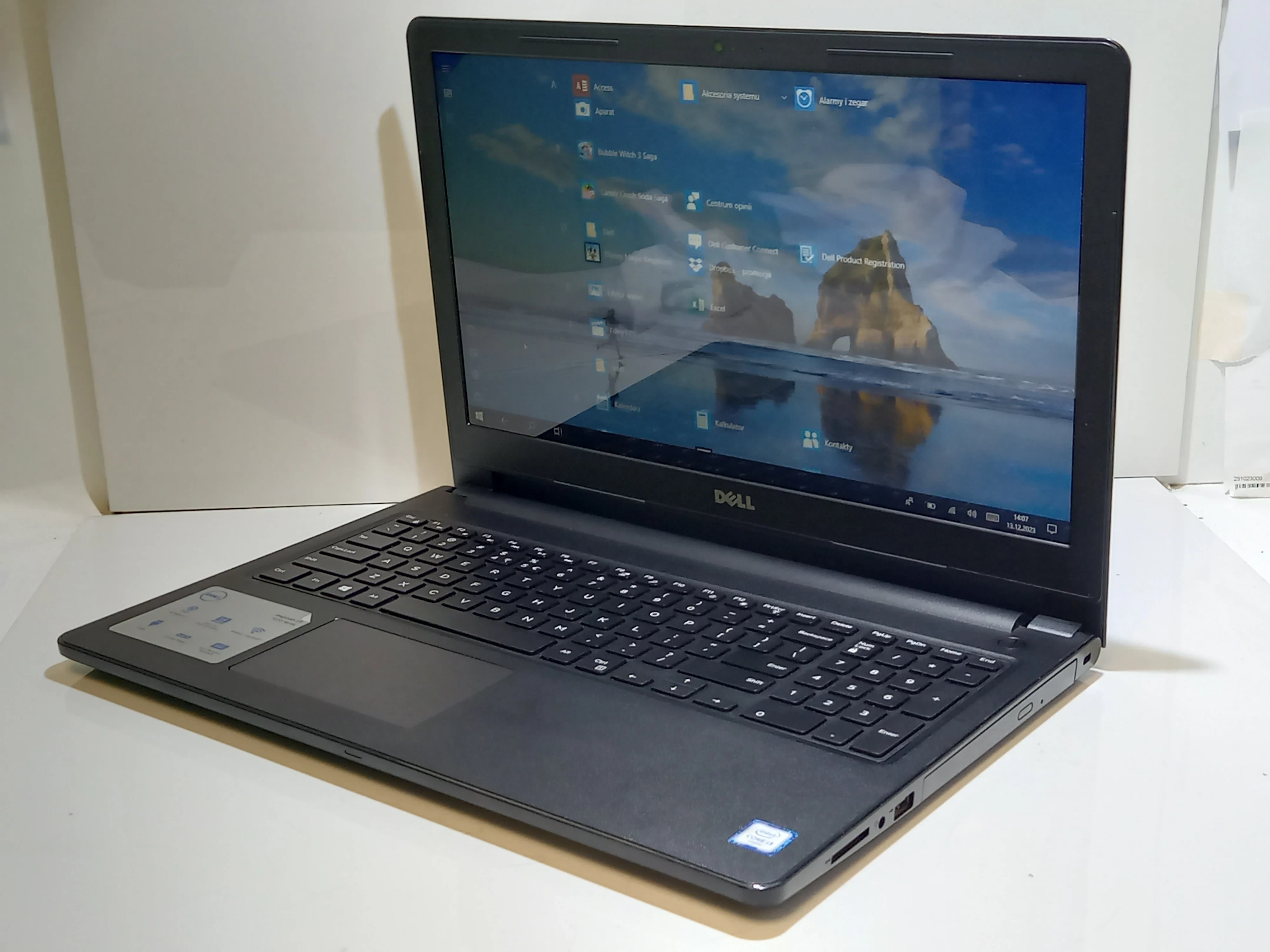 laptop-dell-inspiron-15-3567-156-intel-core-i3-4-gb-1000-gb-typ-dysku-twardego-hdd