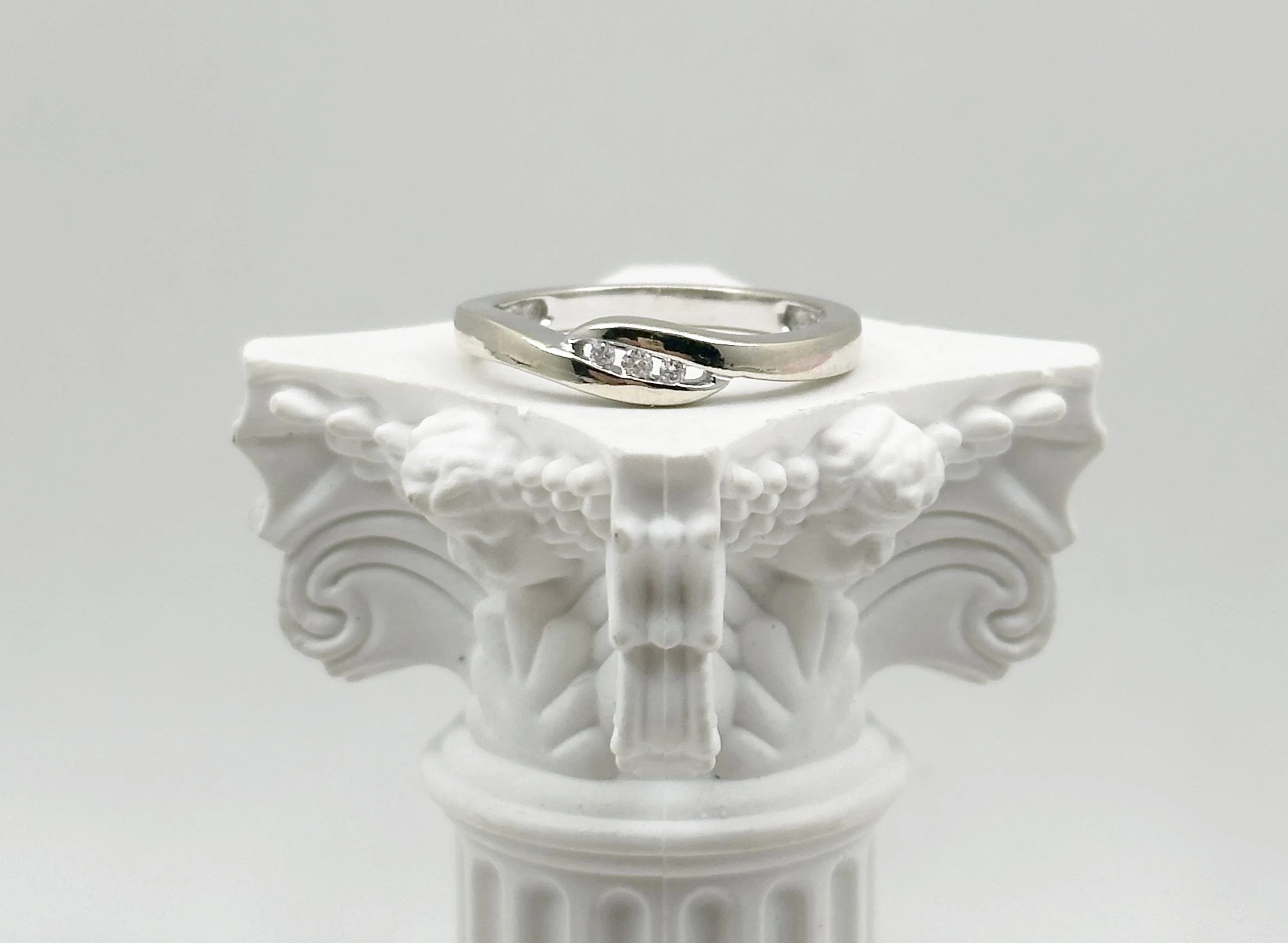 zloty-pierscionek-z-brylantami-r12-material-15835-2