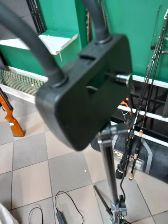 LAMPA KOSMETYCZNA DO RZĘS BEZCIENIOWA STOJĄCA