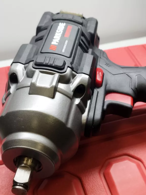 klucz-udarowy-parkside-performance-w-walizce-kod-producenta-4055333066861