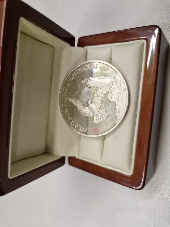 MONETA 1981 NEW YORK SILVER COLLECTION