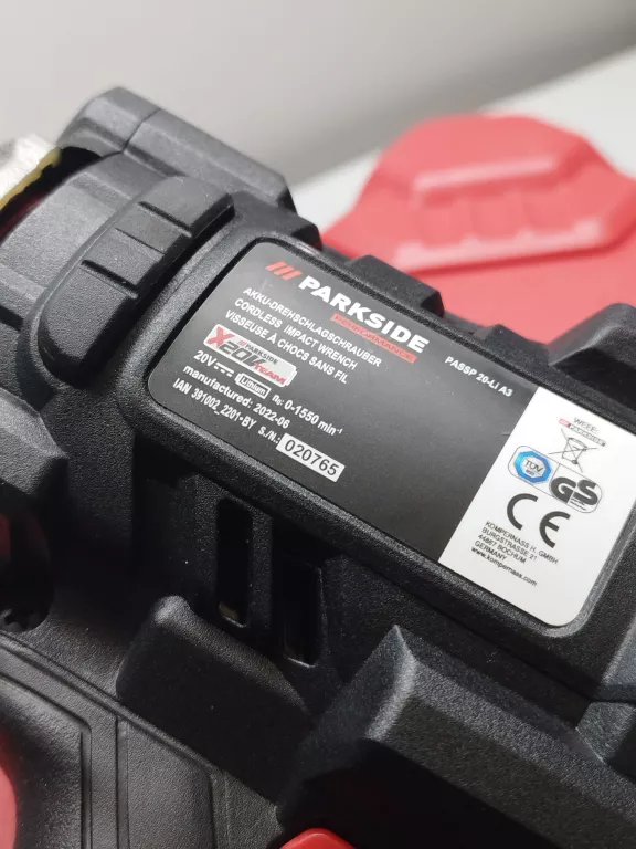 klucz-udarowy-parkside-performance-w-walizce-rozmiar-trzpienia-12