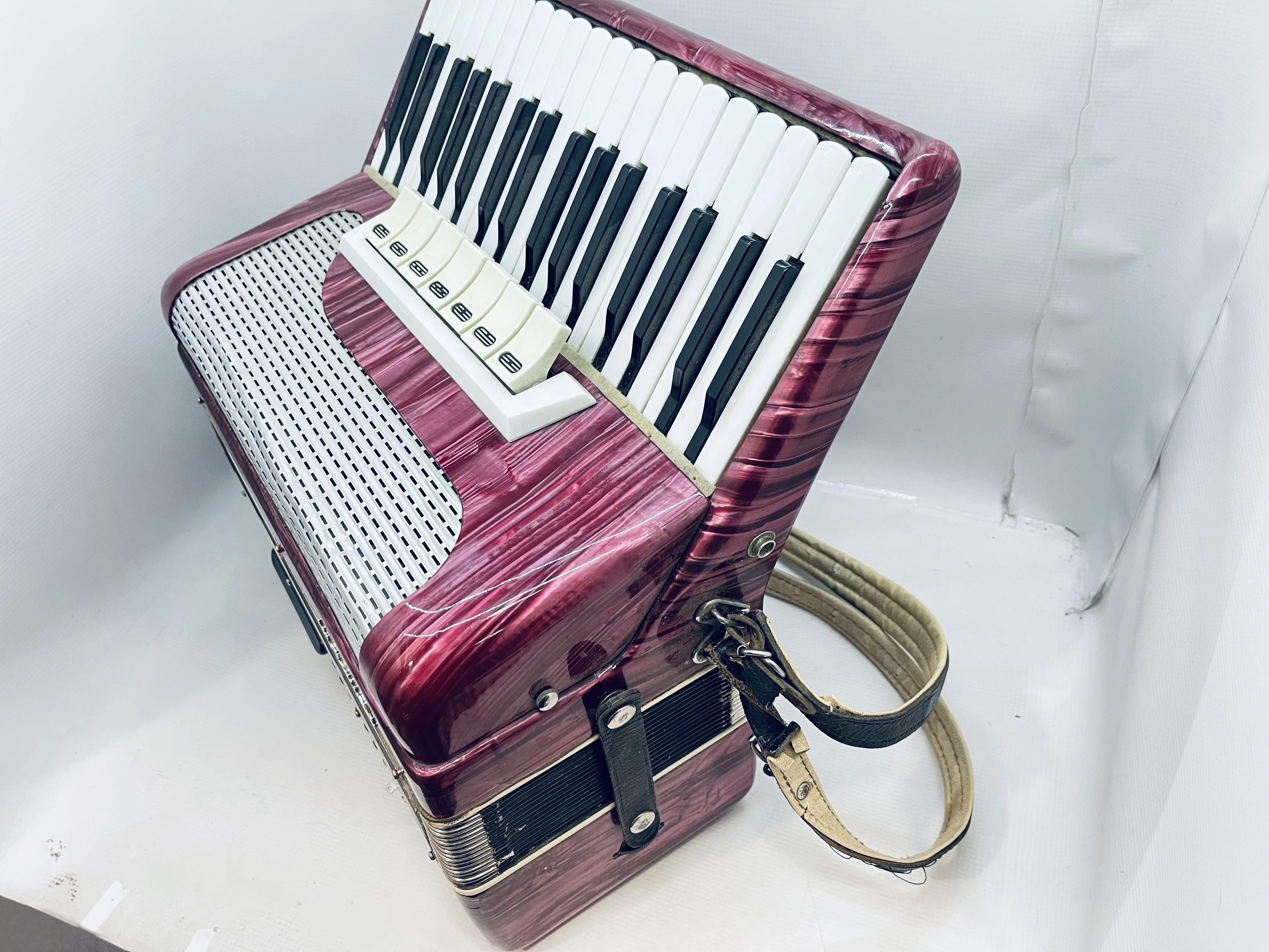 akordeon-victoria-ii-opis-ean-gtin-5900627055184