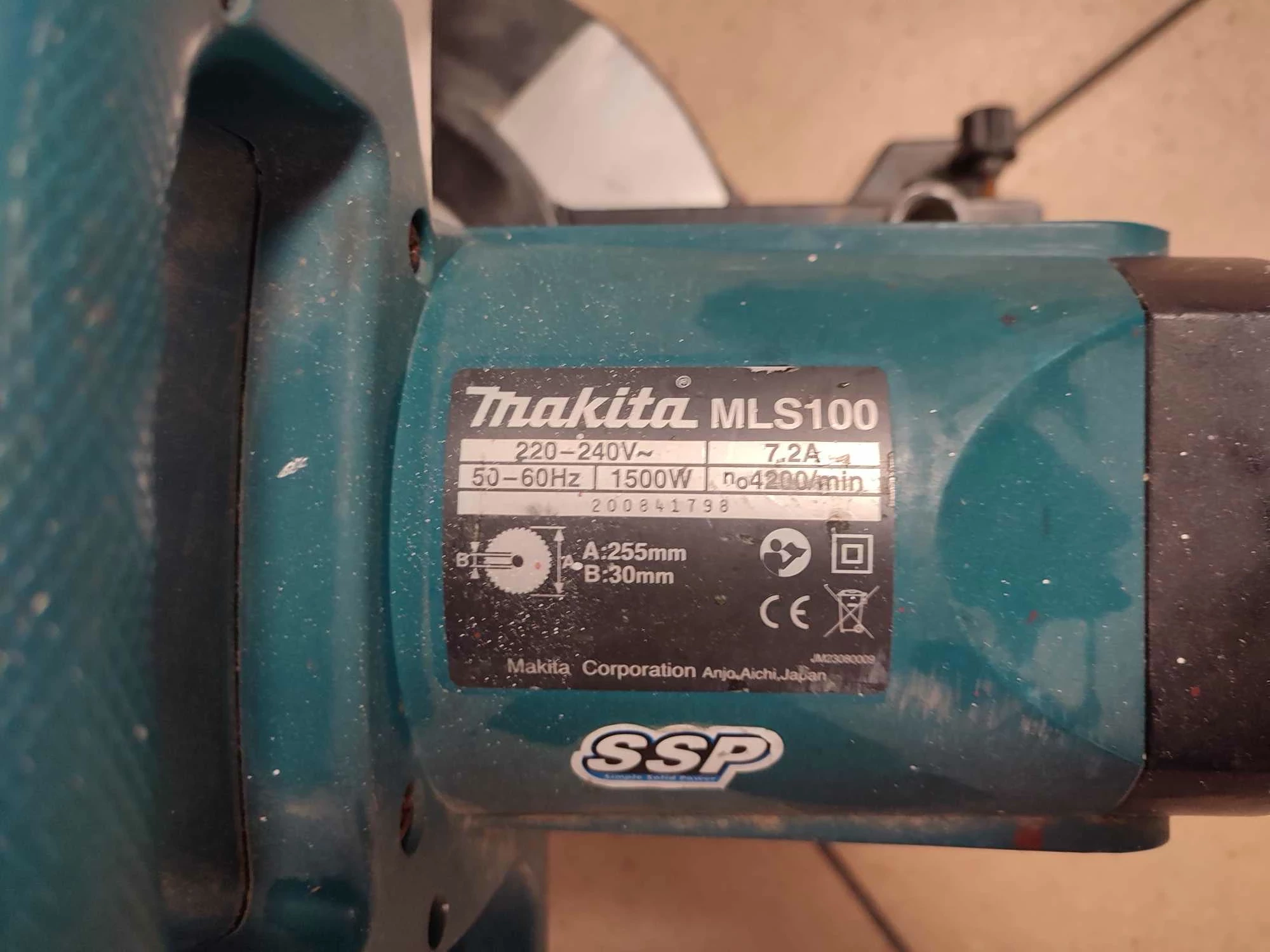 pila-ukosnica-makita-mls100-maksymalna-moc-1500