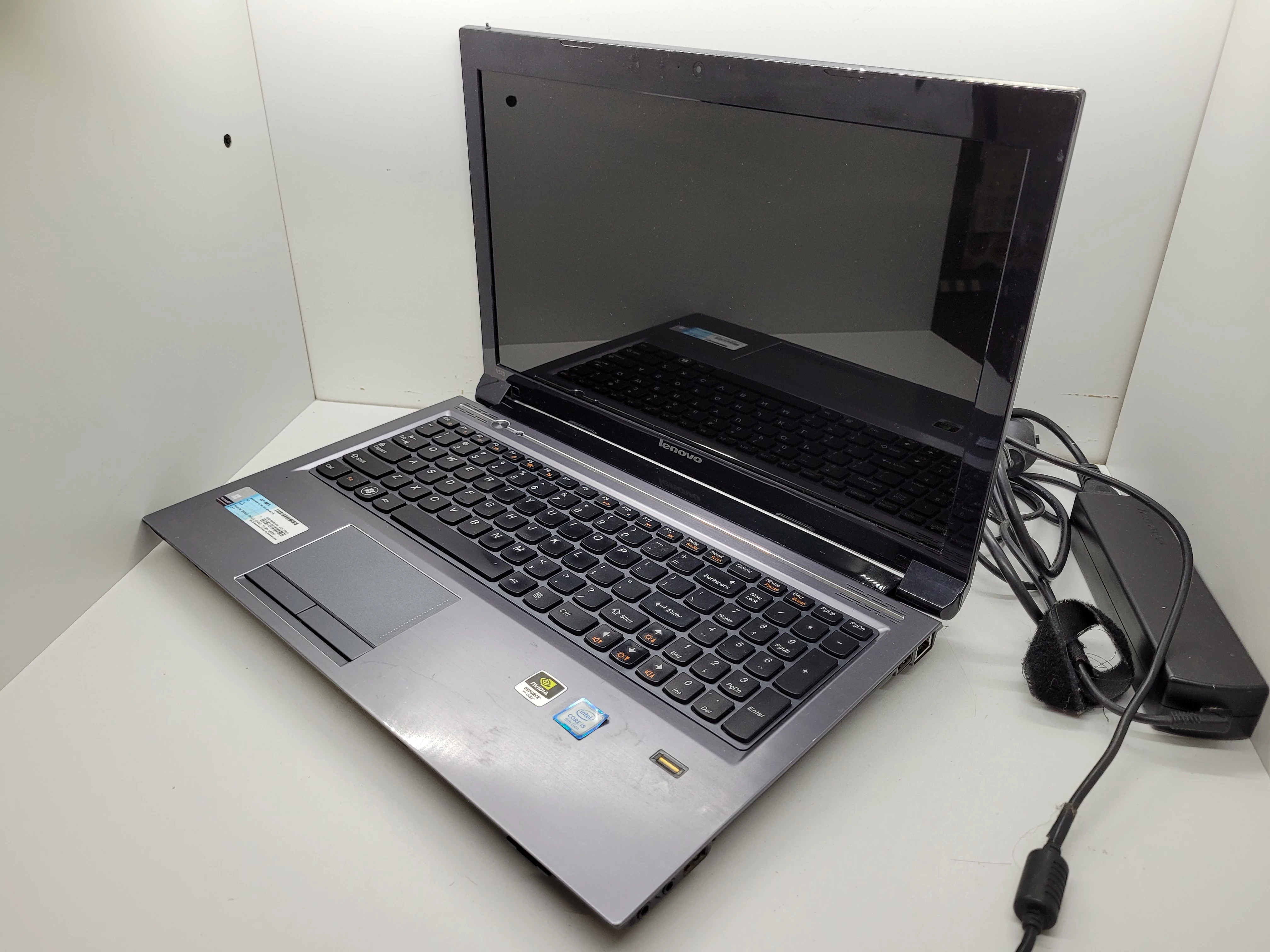 laptop-lenovo-v570-i58gb128gb-ssd-seria-procesora-intel-core-i5