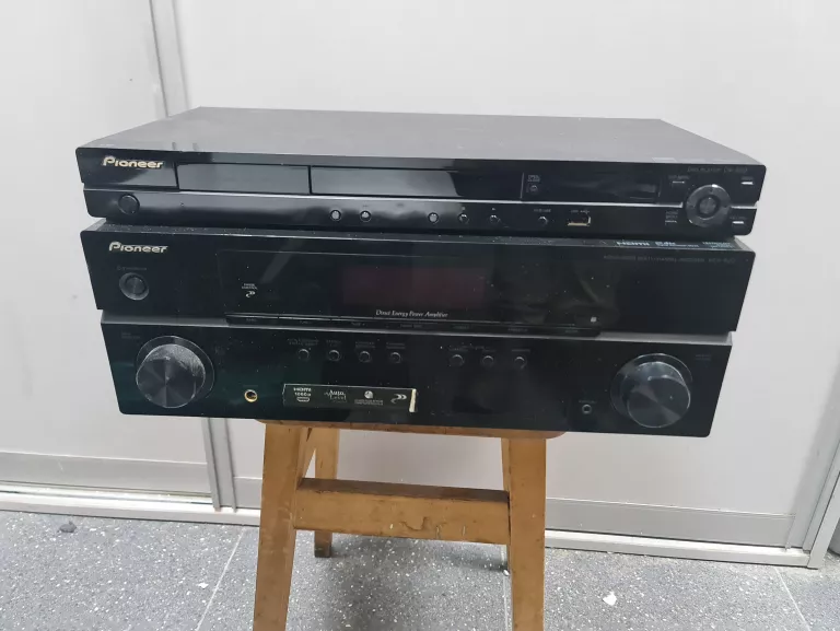 AMPLITUNER PIONEER VSX-420 + DV-320