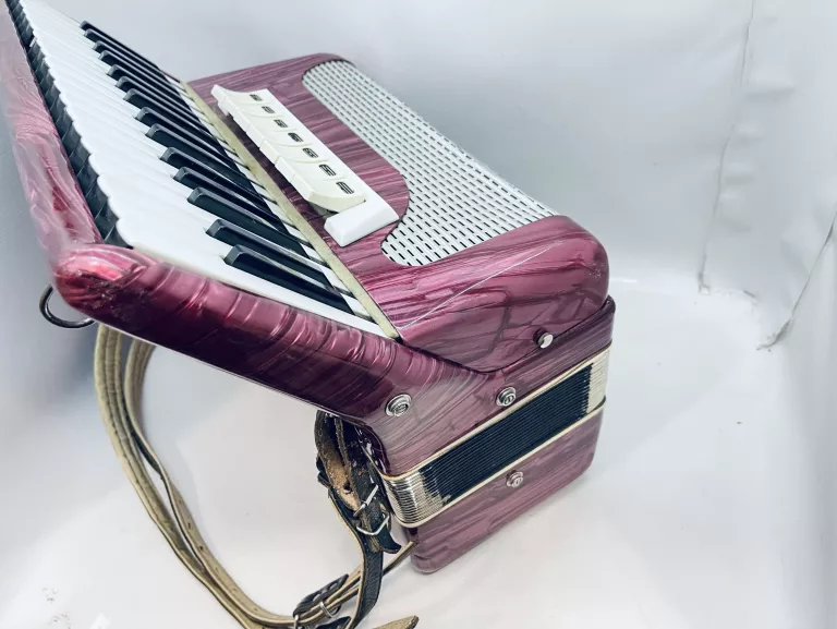 akordeon-victoria-ii-opis-kod-producenta-12345