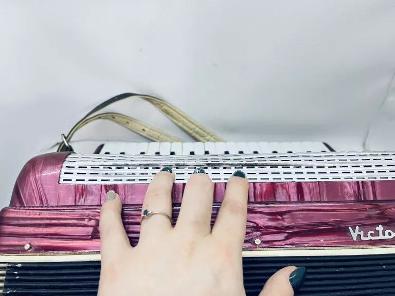 akordeon-victoria-ii-opis-product-id-ed830cea-59ad-40f6-84c1-a2364567fa9d