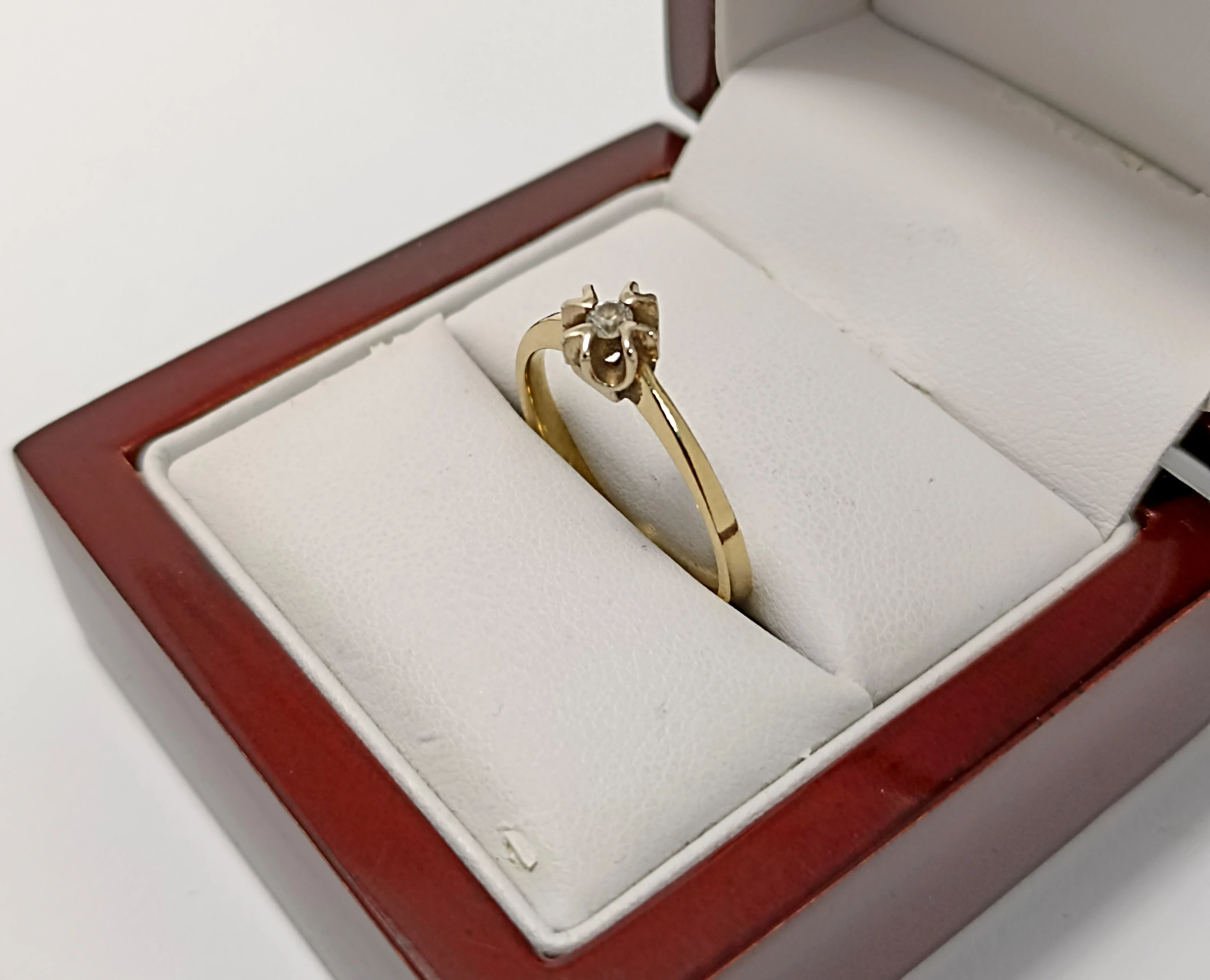 zloty-pierscionek-z-cyrkonia-265g-r-20-kamien-17088-128