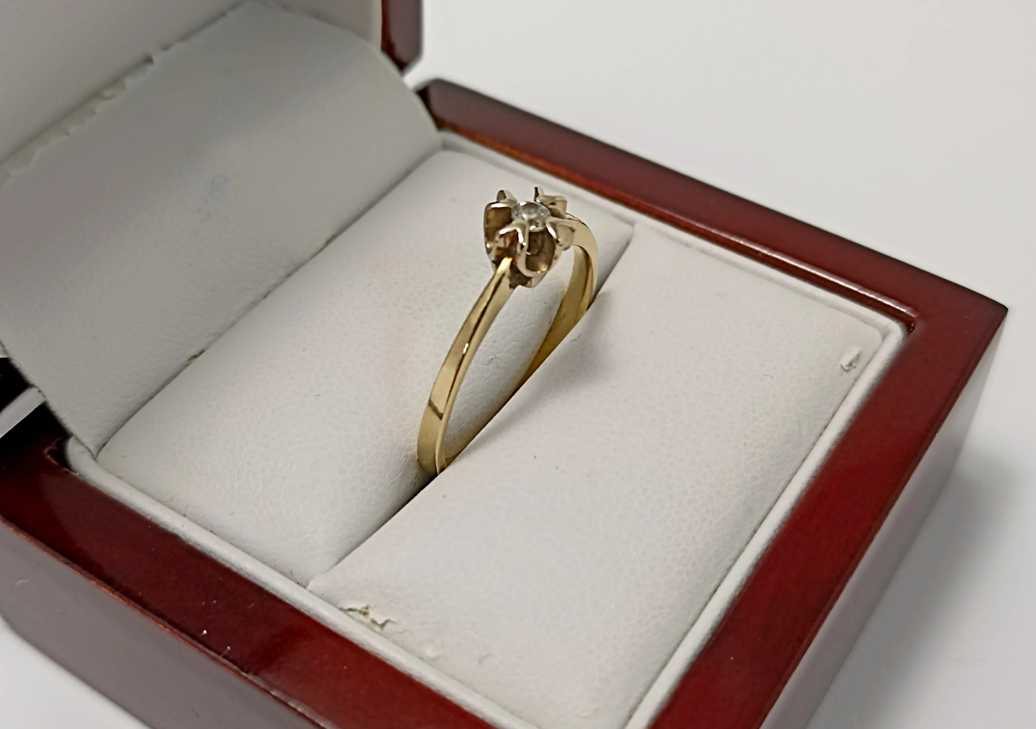 zloty-pierscionek-z-cyrkonia-265g-r-20-material-15835-2