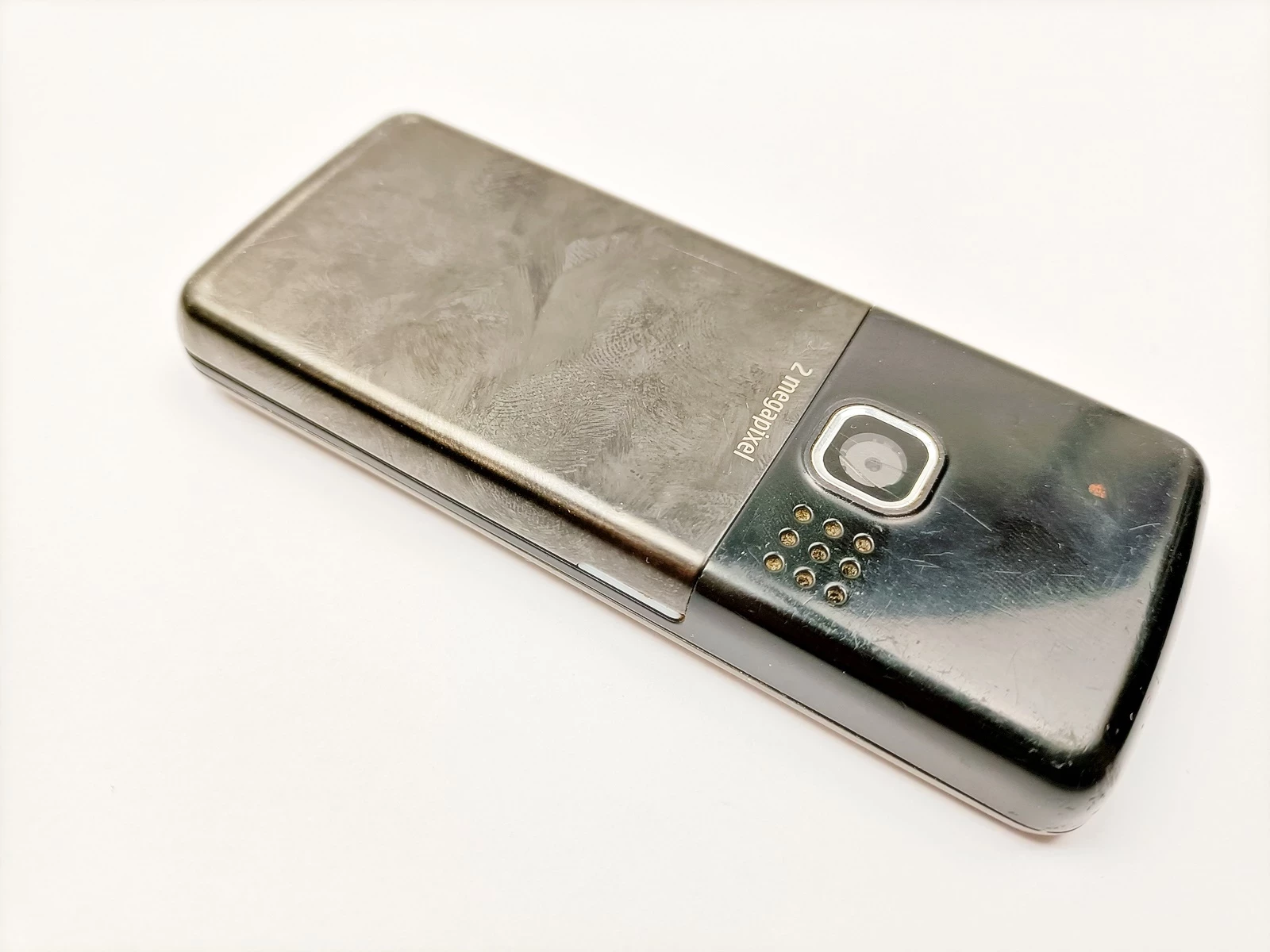 telefon-komorkowy-nokia-6300-czarny-kolor-czarny