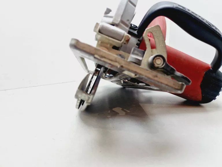 pilarka-tarczowa-einhell-tc-cs-1400-srednica-otworu-pily-30