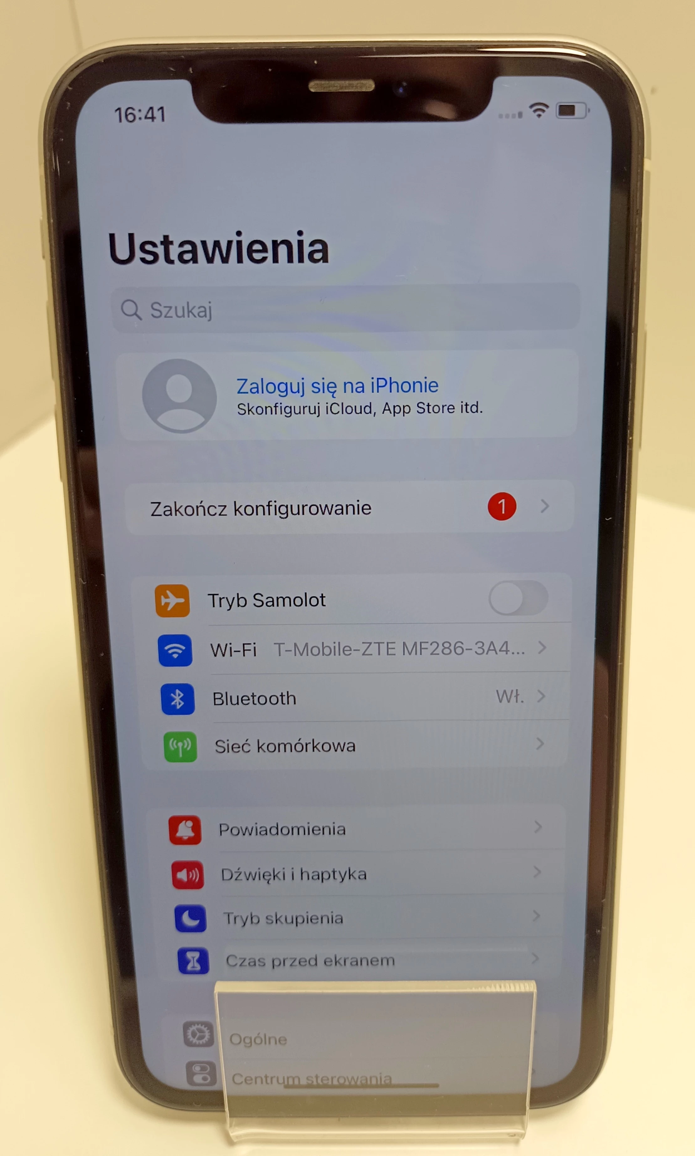 telefon-iphone-11-128gb-kondycja-77-system-operacyjny-ios