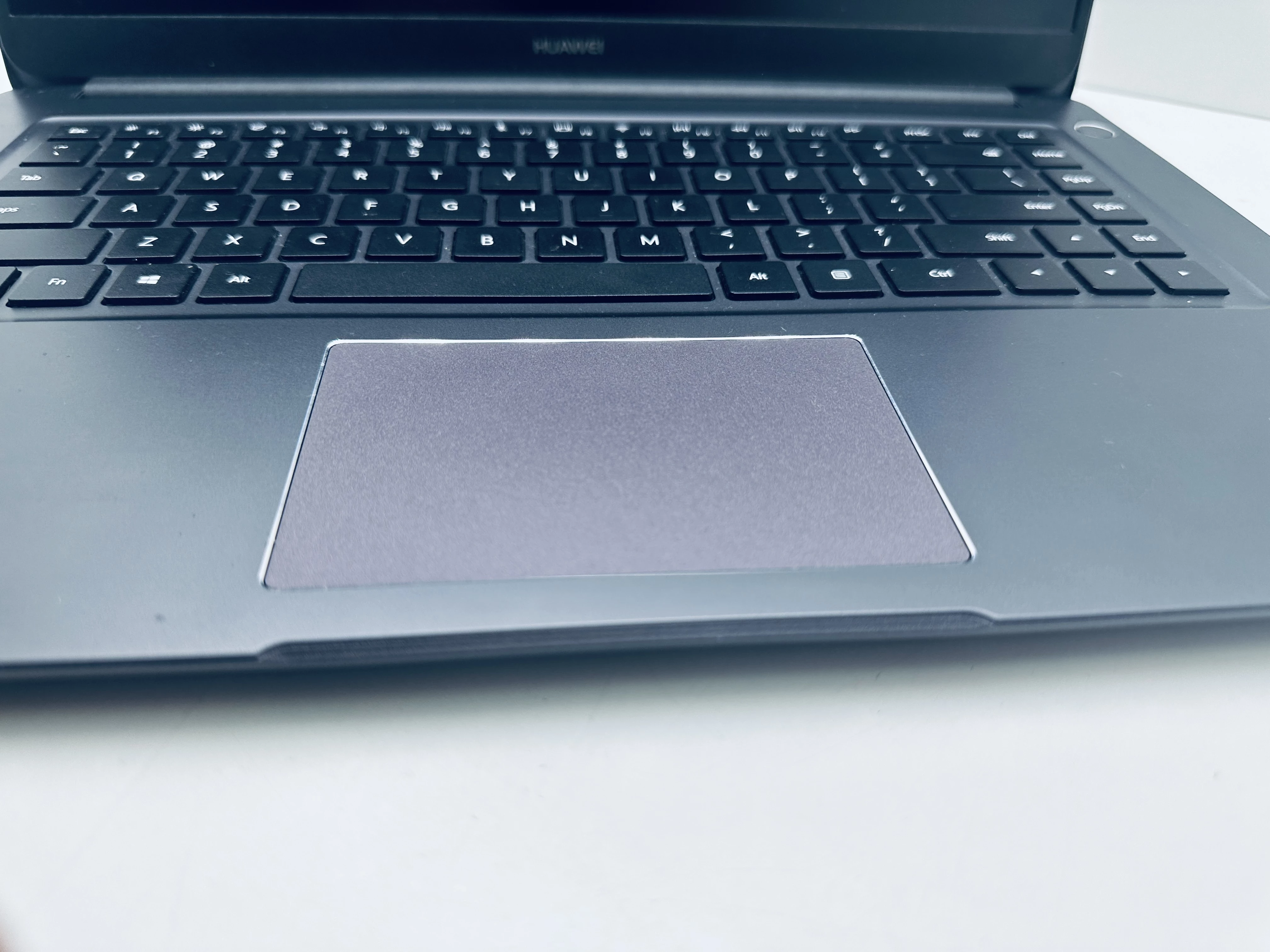 laptop-huawei-matebook-mrc-w10-przekatna-ekranu-156