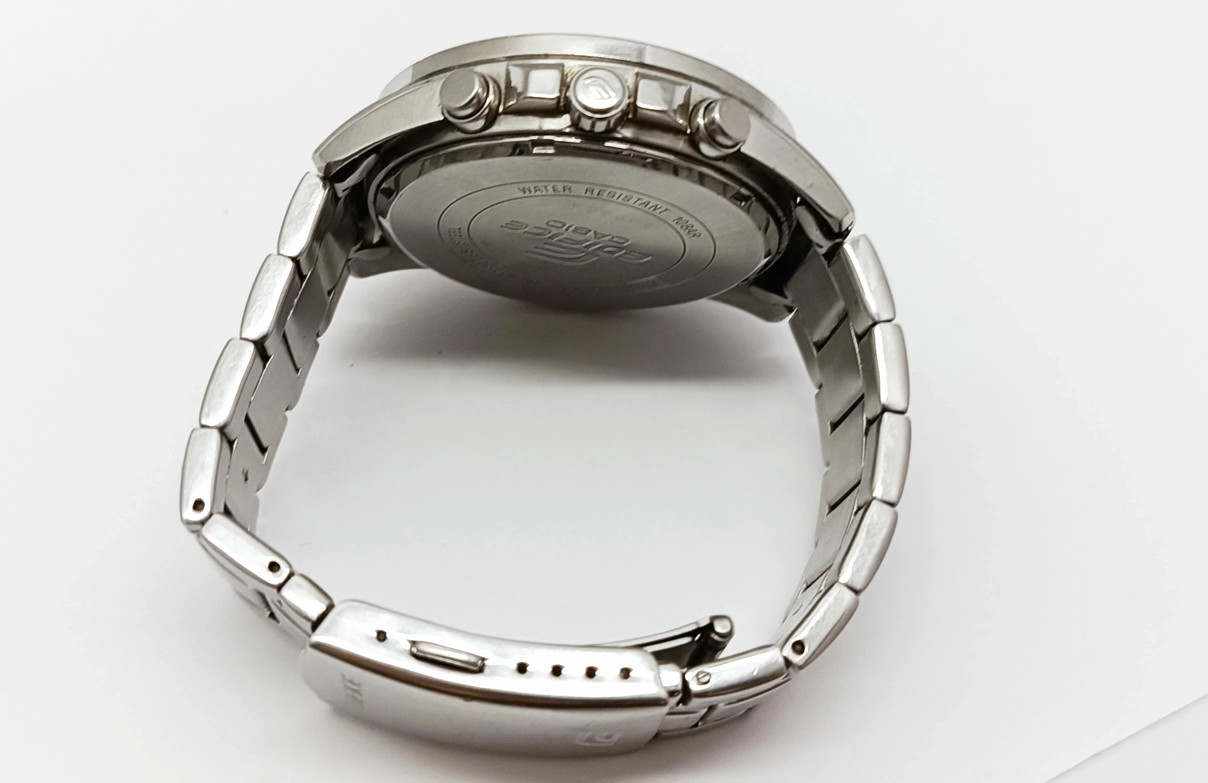 zegarek-casio-edifice-efr-552-wodoszczelnosc-100m-wr100