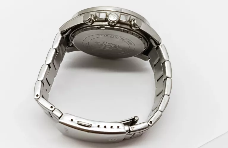 zegarek-casio-edifice-efr-552-wodoszczelnosc-100m-wr100