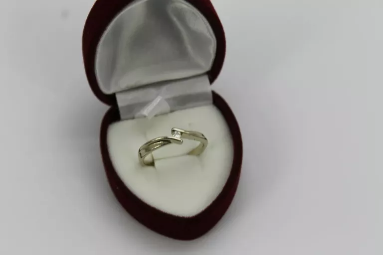 zloty-pierscionek-z-brylantem-pr-585-rozm10-certyfikat-stan-11323-2