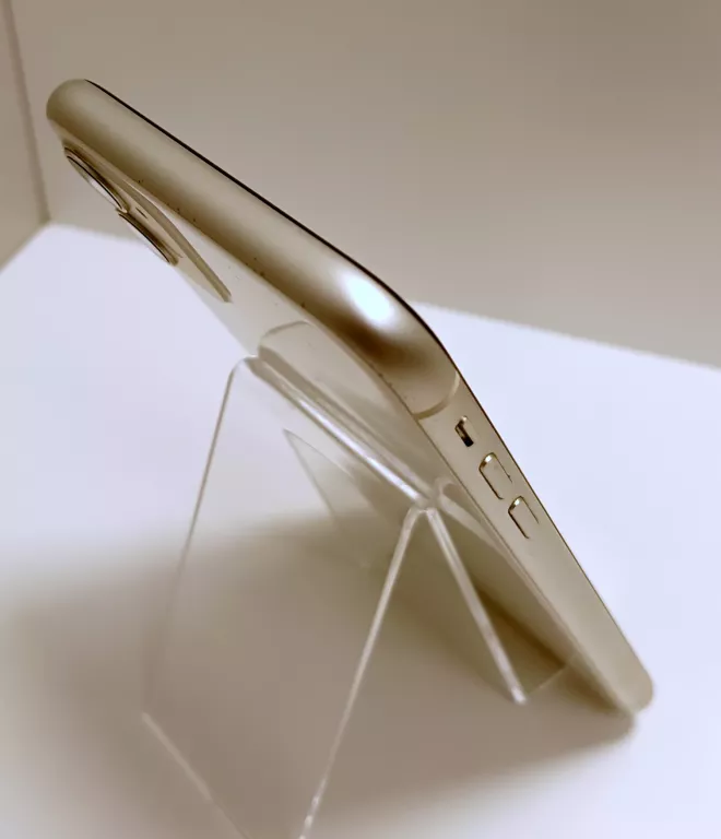 telefon-iphone-11-128gb-kondycja-77-kod-producenta-mhdj3pma