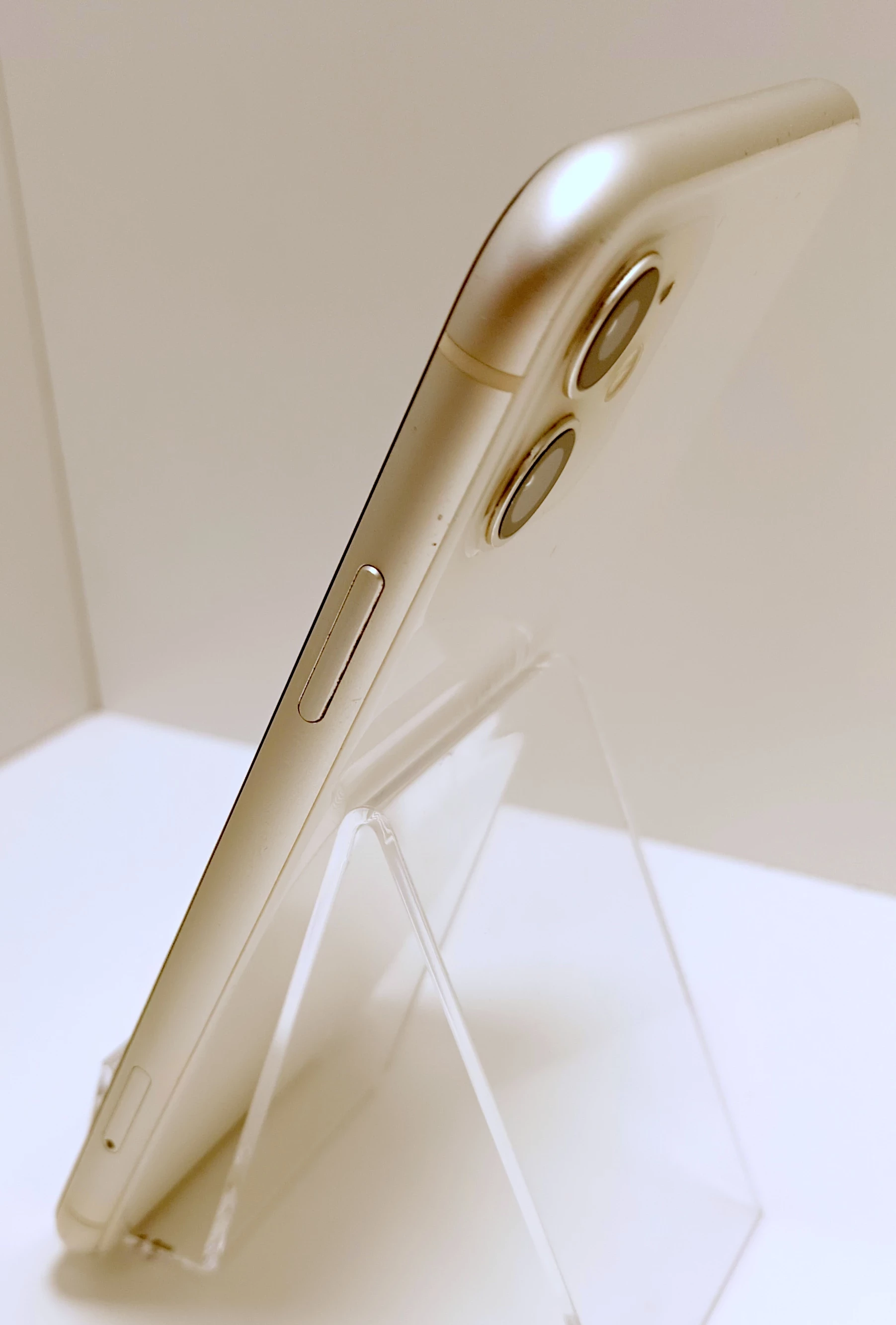 telefon-iphone-11-128gb-kondycja-77-kolor-bialy