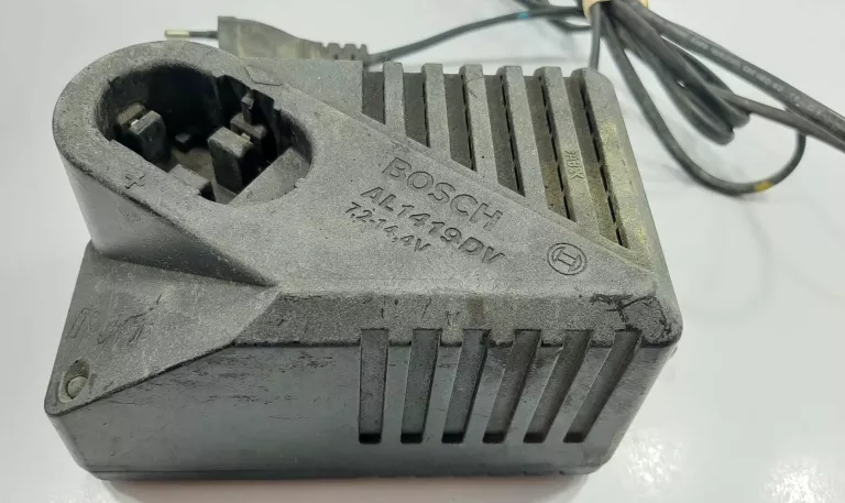 WKRĘTARKA BOSCH GSR 14.4 3 X AKU ŁAD LUZ