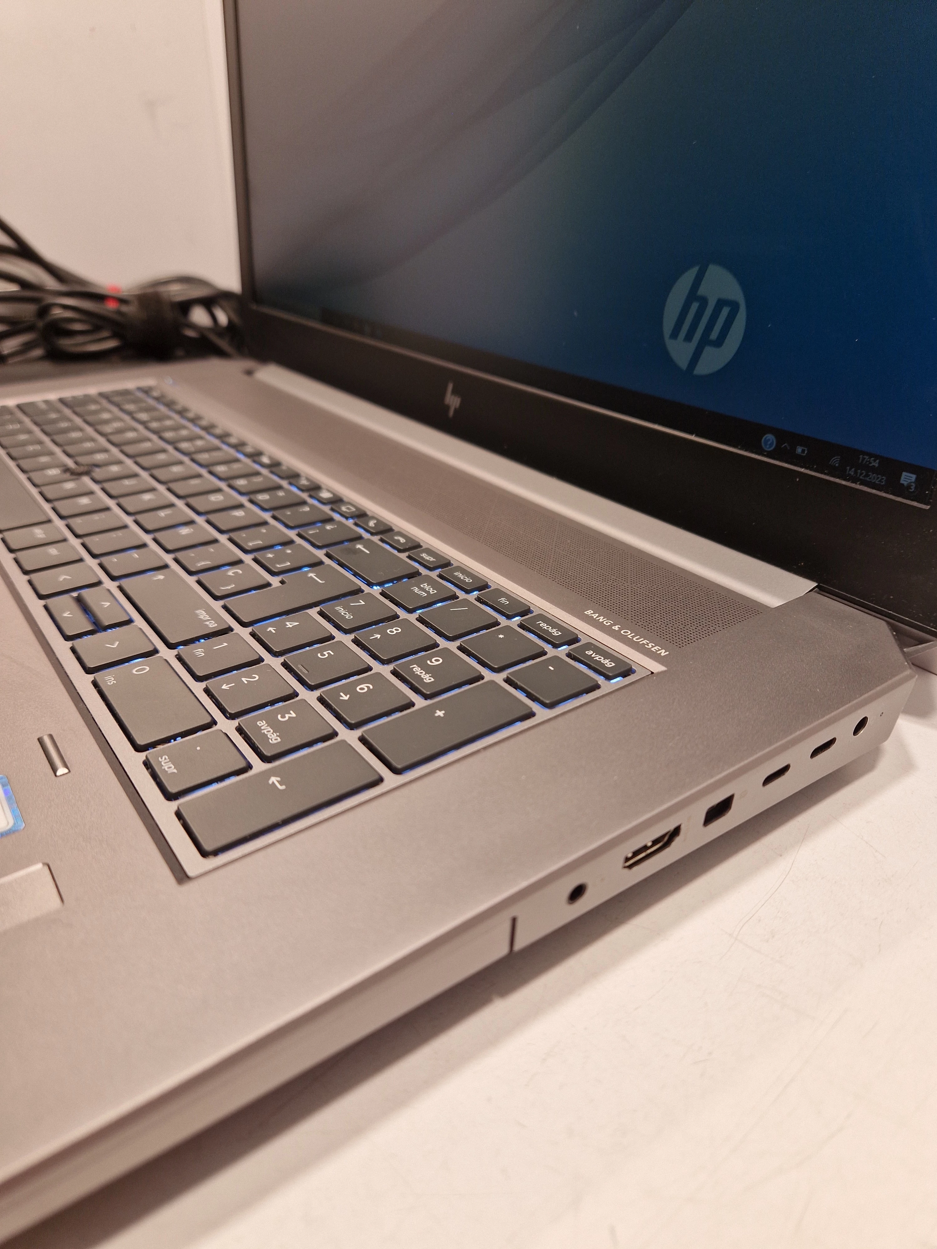 laptop-hp-zbook-17-g6-i5-32512gb-pojemnosc-dysku-512