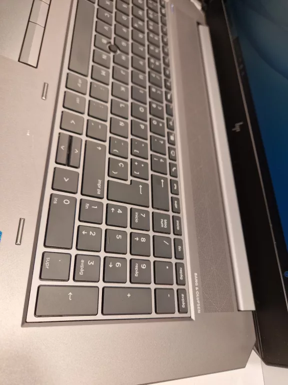 LAPTOP HP ZBOOK 17 G6 500/I5/32GB