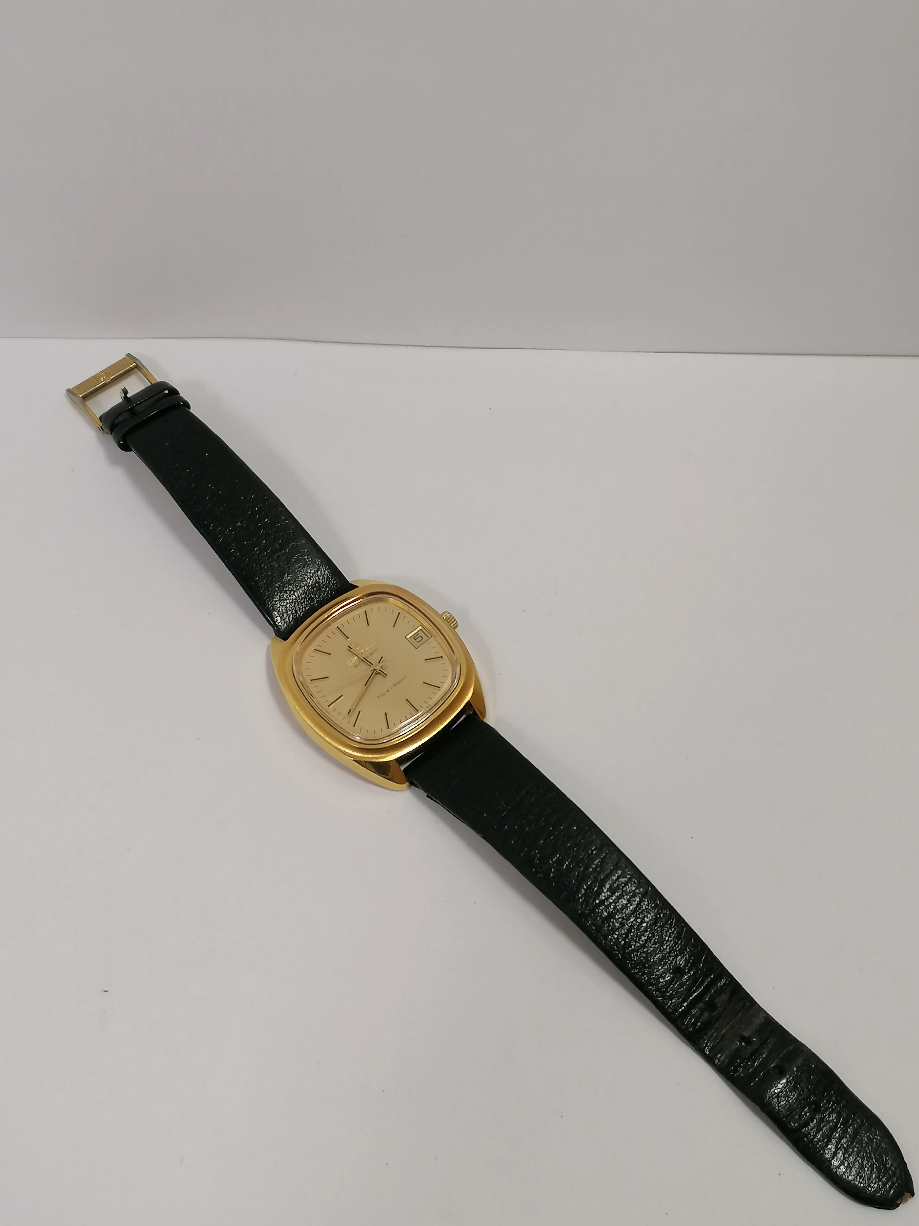 zegarki-certina-automatic-blue-ribbon-ksztalt-koperty-inny