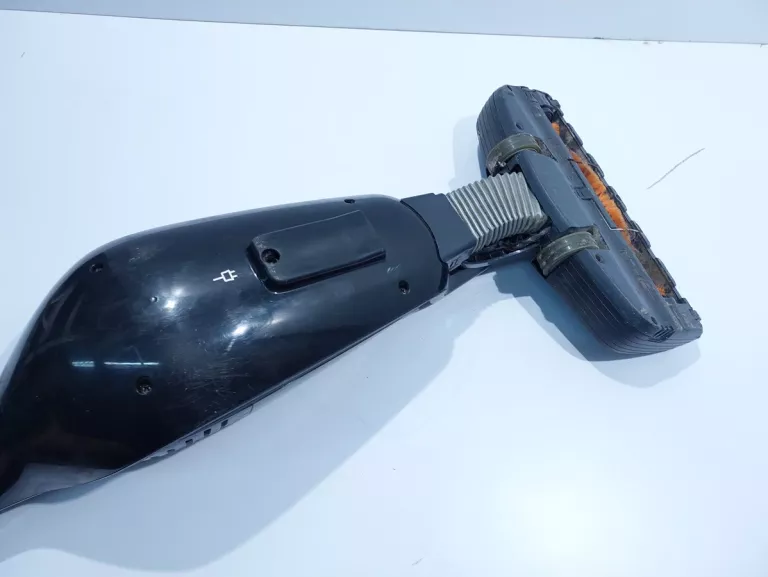 electrolux-eerc70eb-odkurzacz-pionowy-stan-uzywany