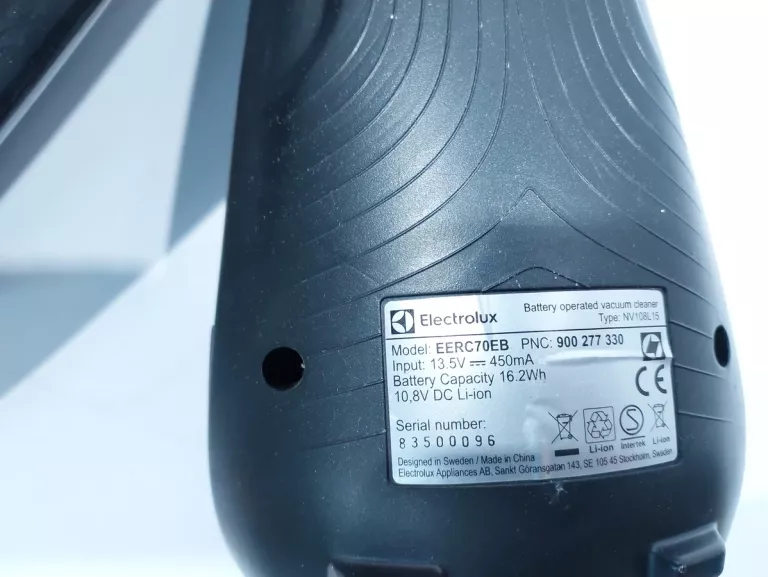electrolux-eerc70eb-odkurzacz-pionowy-product-id-415c3898-4590-41af-b9c0-0b06177d5a8f