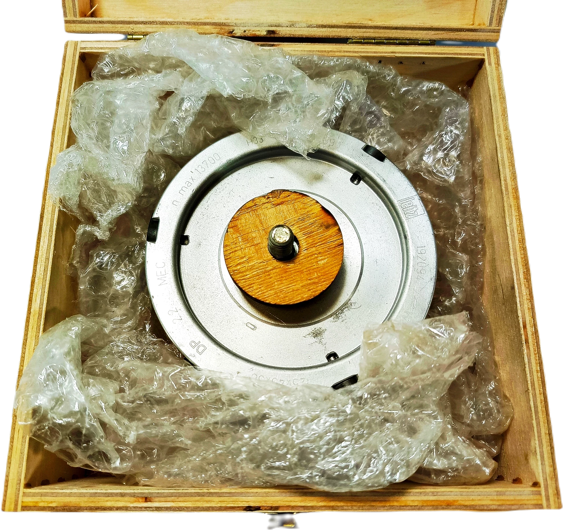 diamentowa-glowica-formatyzujaca-do-okleiniarek-cmt-dgm1250300340ra4-zastosowanie-drewno