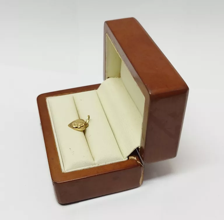 zlota-zawieszka-mb-064gr-333pr-unii-europejskiej-1-gizycko-kdt