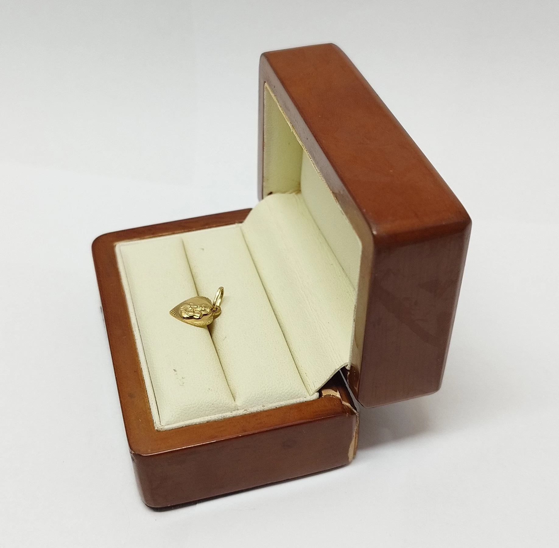 zlota-zawieszka-mb-064gr-333pr-unii-europejskiej-1-gizycko-kdt