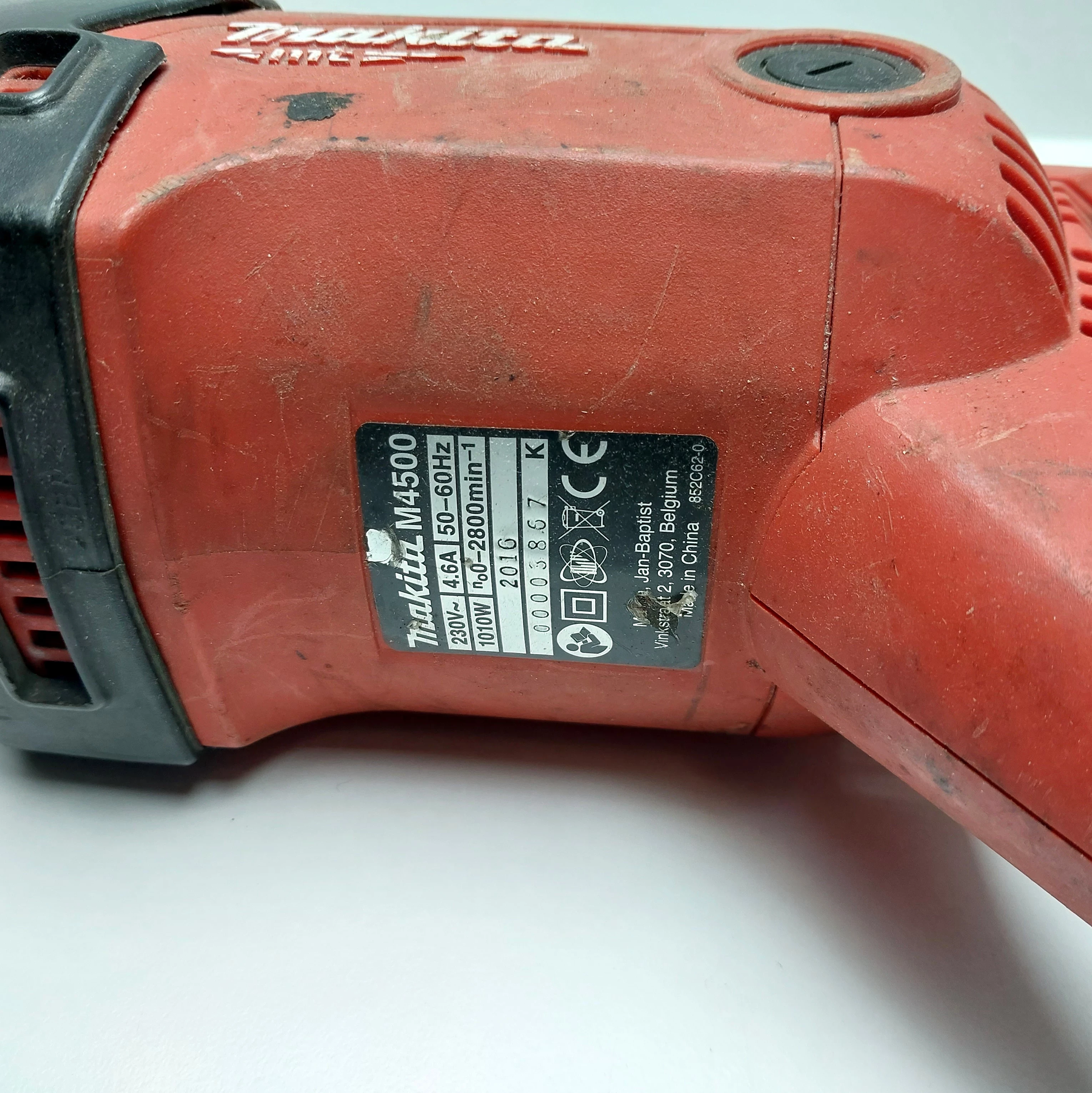 pila-szablasta-makita-m4500-stan-uzywany