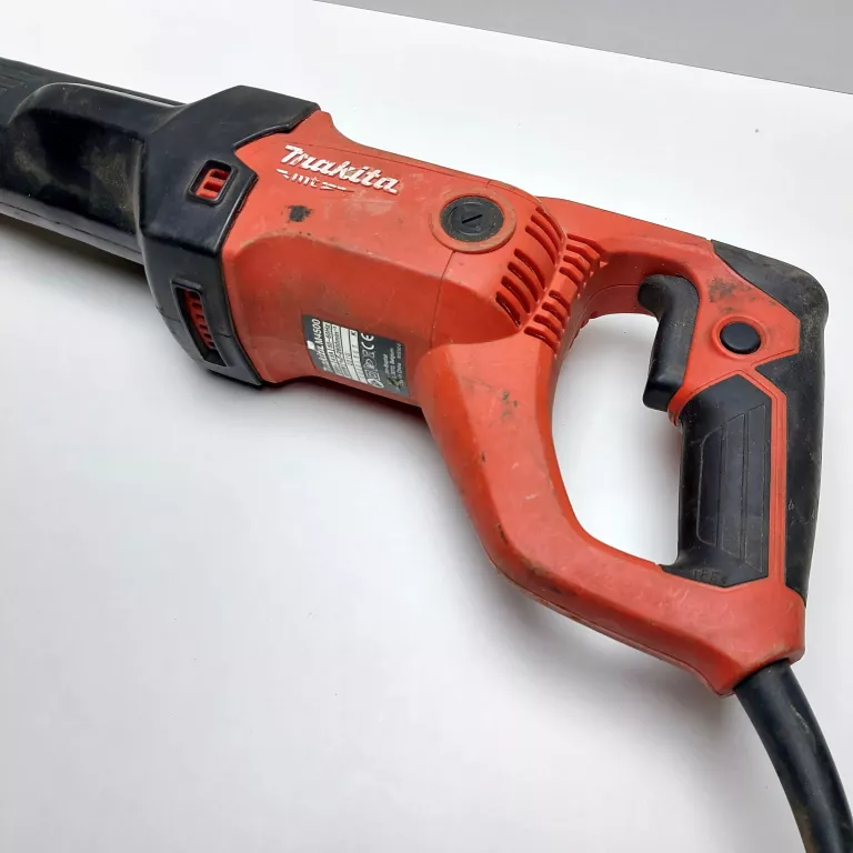 PIŁA SZABLASTA MAKITA M4500