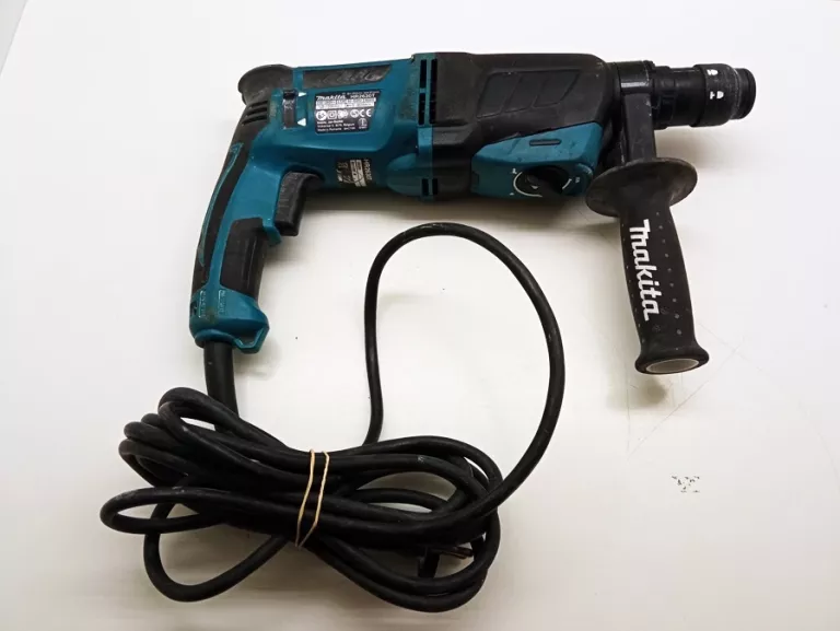 MŁOTOWIERTARKA MAKITA SDS PLUS 800 W