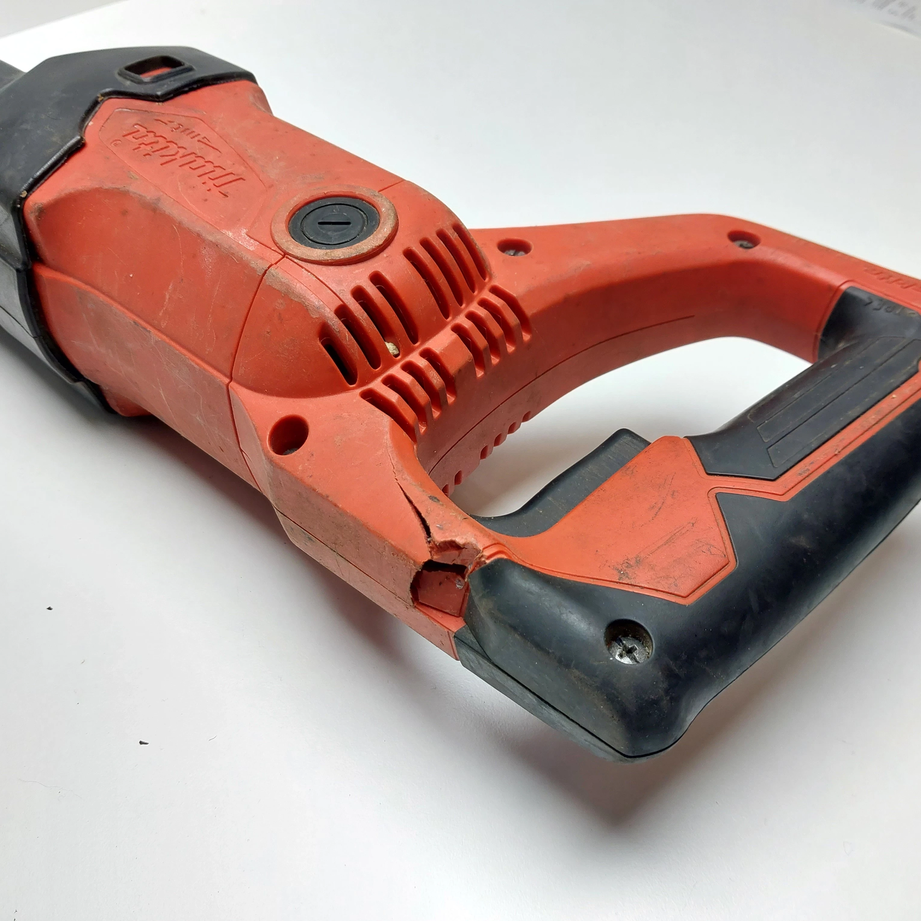 pila-szablasta-makita-m4500-maksymalna-moc-1010