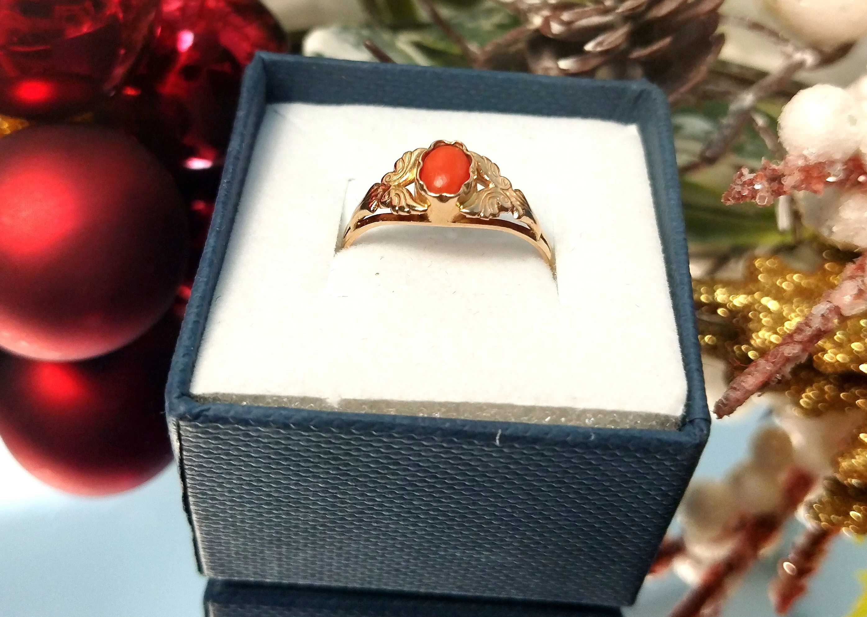 zloty-pierscionek-z-koralem-166gr-585-r17-marka-luna