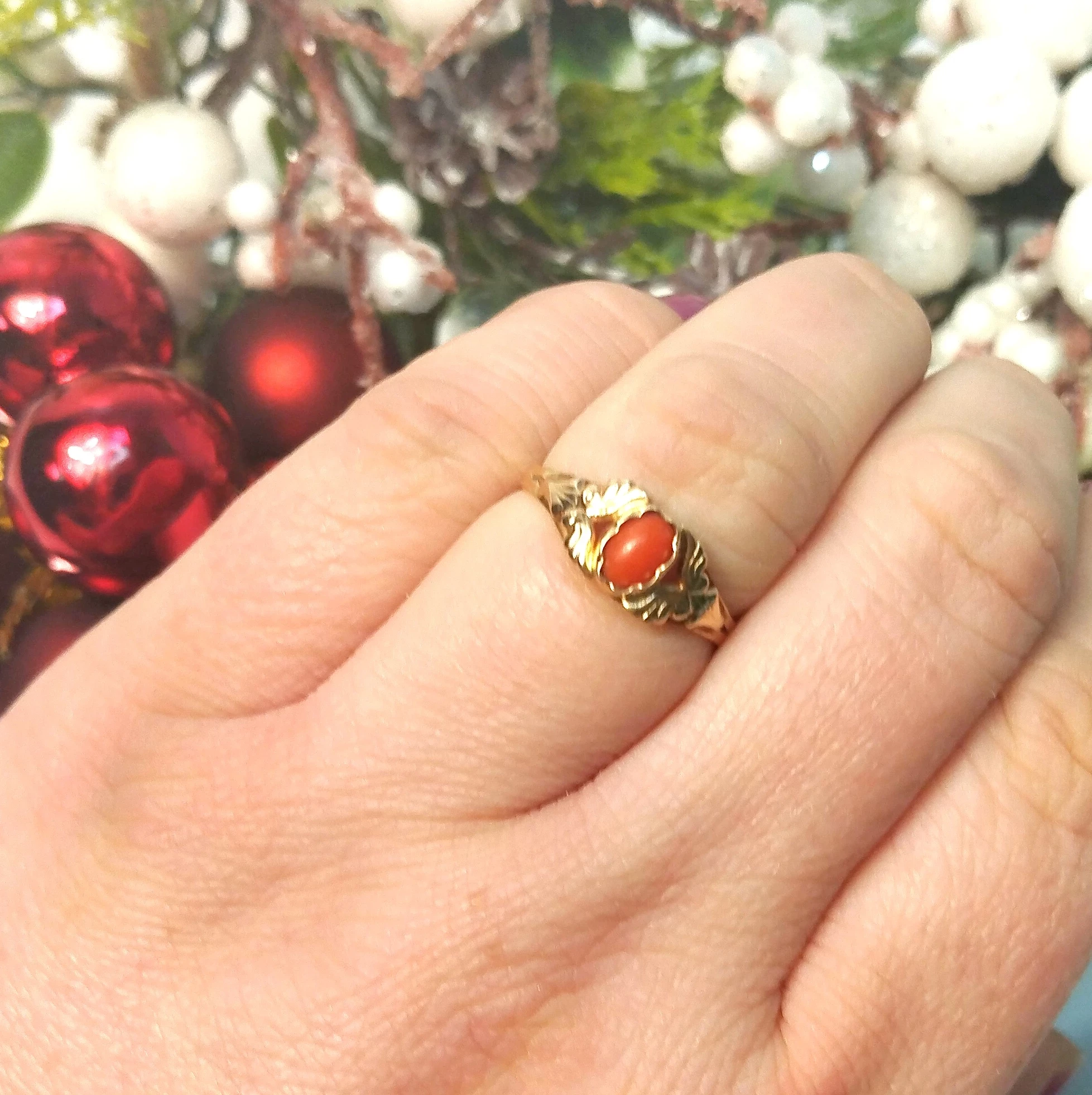 zloty-pierscionek-z-koralem-166gr-585-r17-kolor-dominujacy-zloty