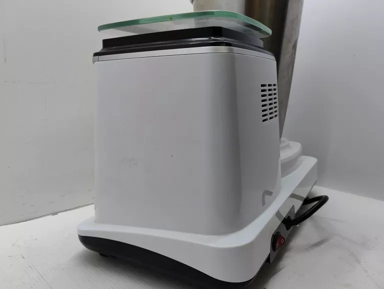 robot-kuchenny-elite-cook-ec-2005-komplet-model-fp201a