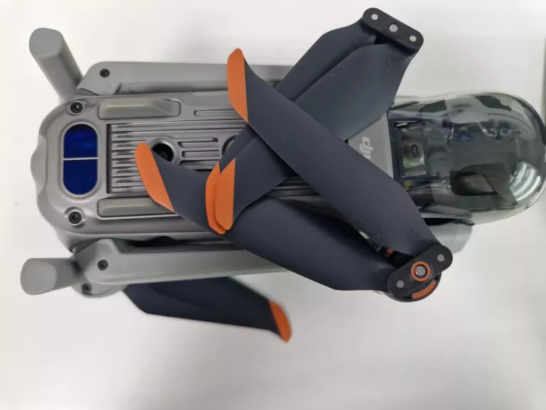 DRON DJI AIR 2S Z PARAGONEM I DODATKOWĄ GWARANCJĄ DJI KPL