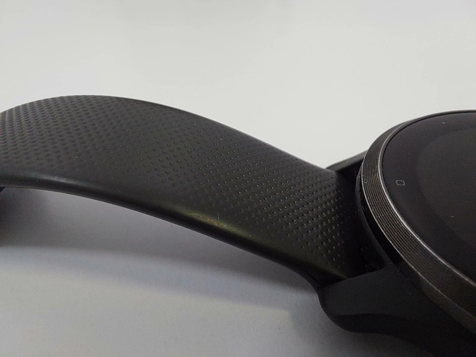 smartwatch-garmin-venu-2s-szary-kolor-dominujacy-odcienie-szarosci